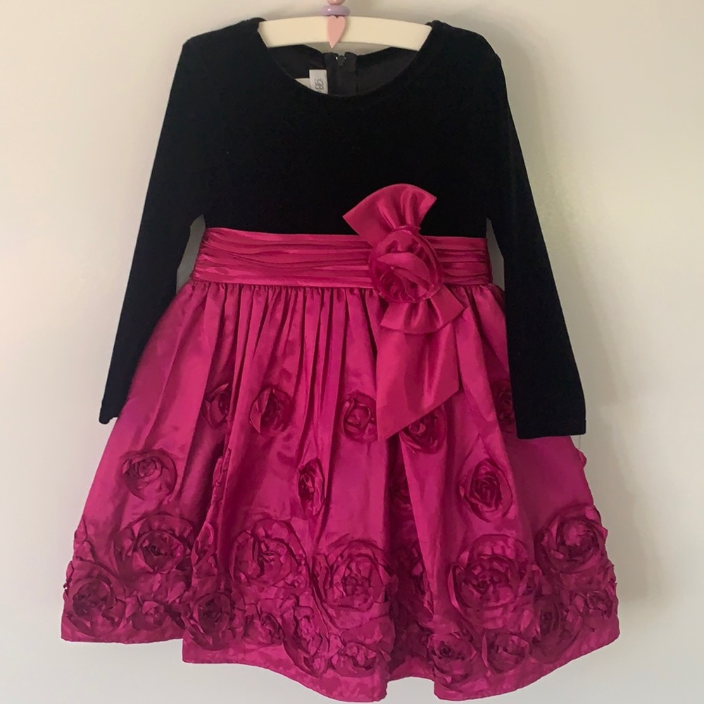 A perfect dress for a holiday celebration!